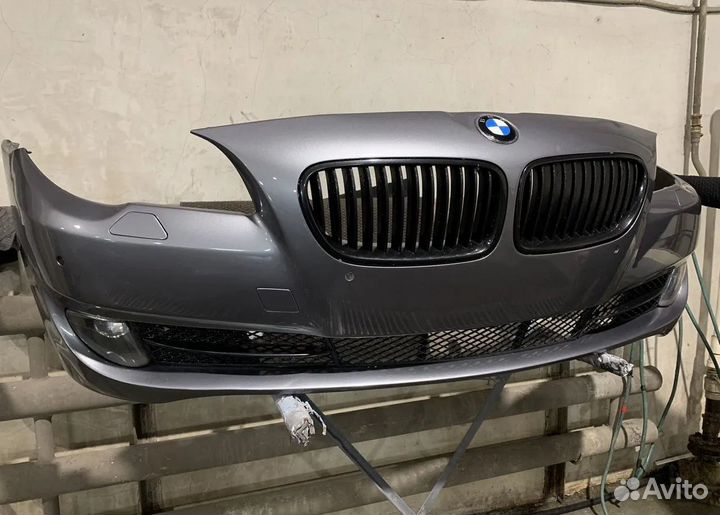 Передний бампер BMW F10