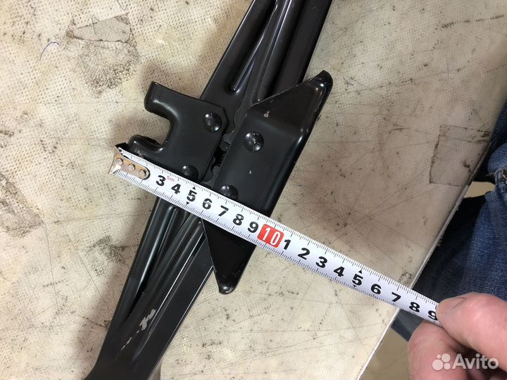 Toyota camry домкрат 50,70 кузов оригинал