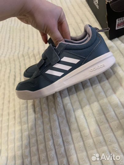 Кроссовки детские adidas