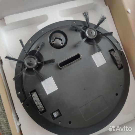 Робот пылесос Youtech