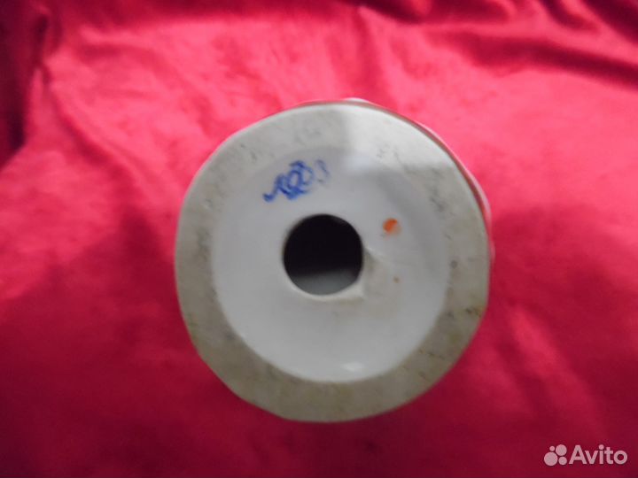 Девушка С ВДНХ и фарфор СССР