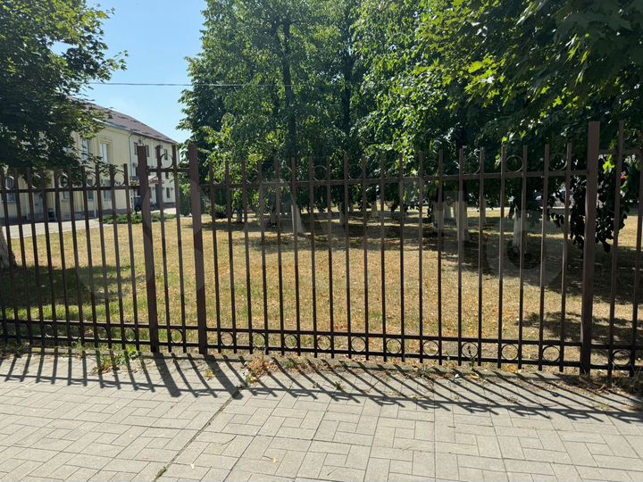 2-к. квартира, 64 м², 4/4 эт.