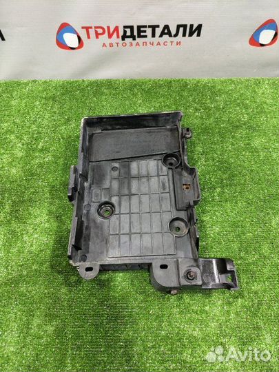 Подставка под аккумулятор Renault Megane универсал