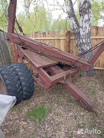 На тракторный прицеп