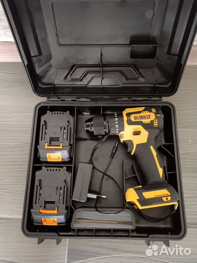 Шуруповерт dewalt