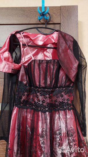 Платье на девочку