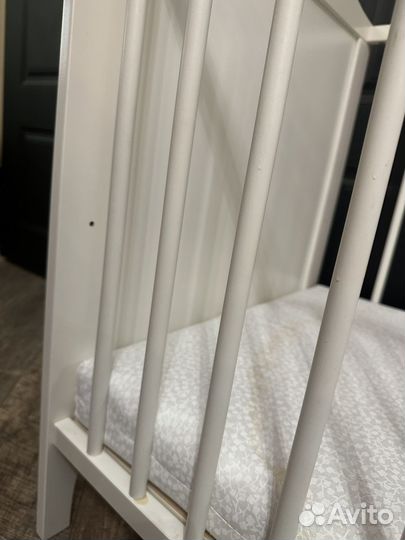 Детская кроватка с матрасом
