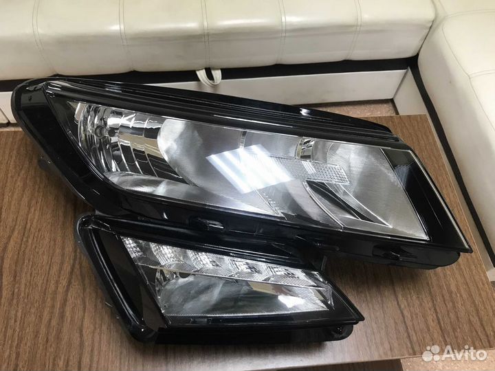 Фара правая галоген Skoda Kodiaq