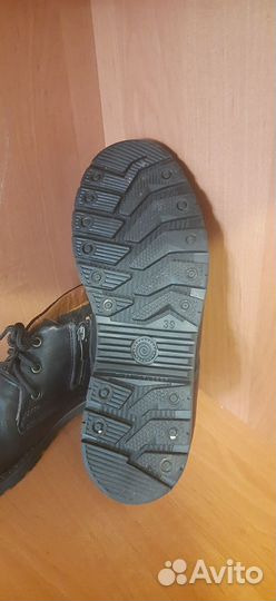 Продам ботинки мужские