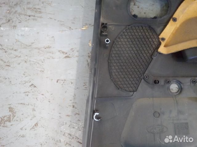 Обшивка двери задней левой Ford Fusion (2002-2012)