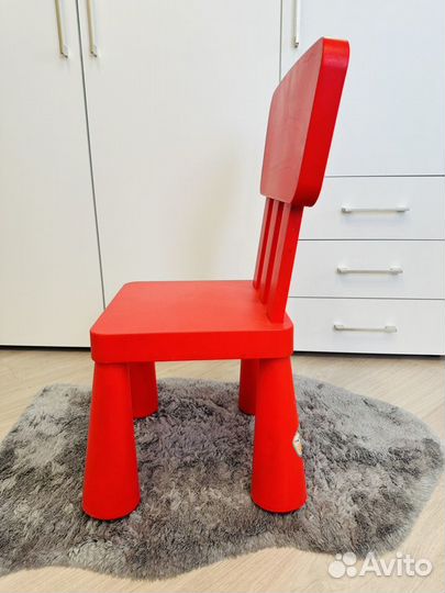 Детский стул IKEA маммут красный б/у