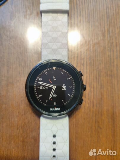 Часы Suunto 9