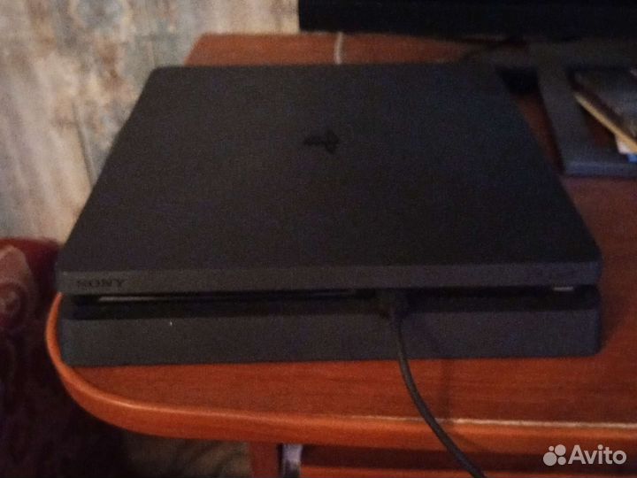 Sony PS4 slim 1tb