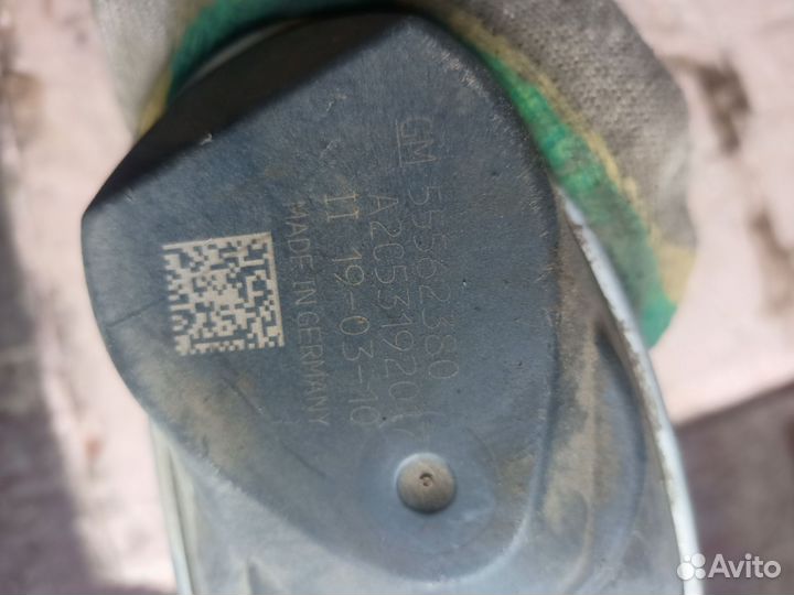Дроссельная заслонка Chevrolet Opel 55562380