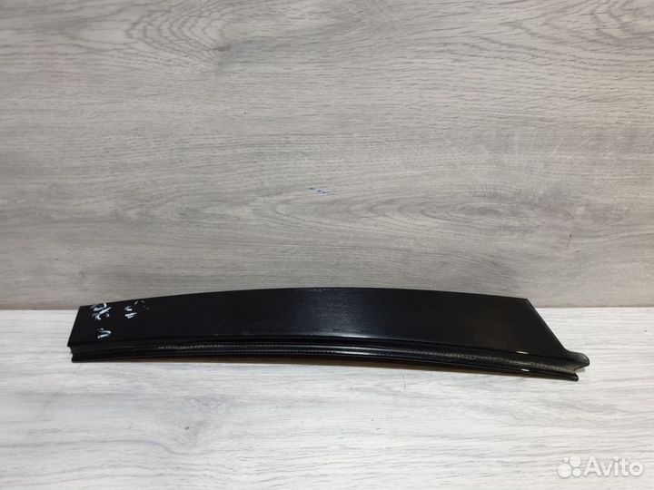 Накладка рамки двери задняя левая Volvo XC70 Cross