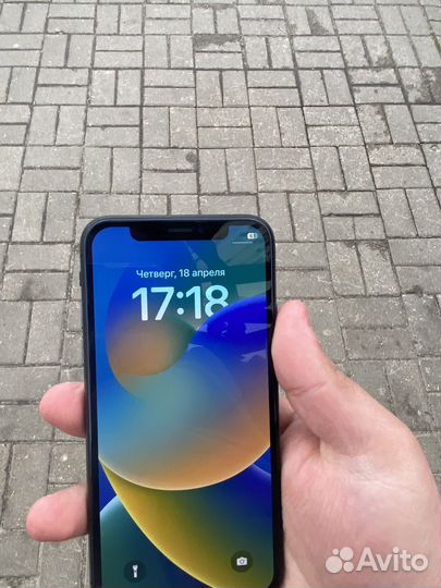 iPhone X, 64 ГБ