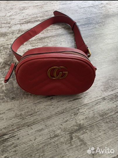 Поясная сумка guess