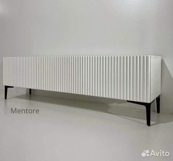 Тумба тв Bravo на опорах (1800х400х300 мм)