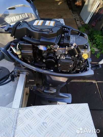 Моторная лодка Триера