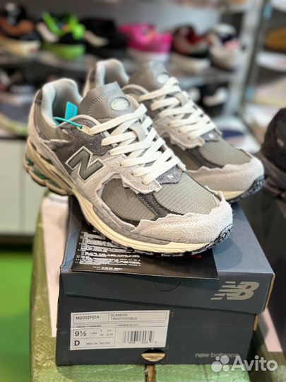 New balance 2002R