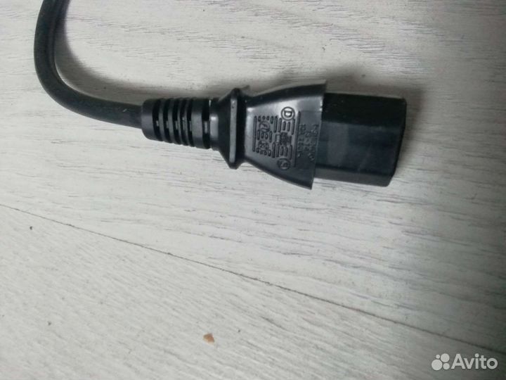 Шнур электрический с вилкой