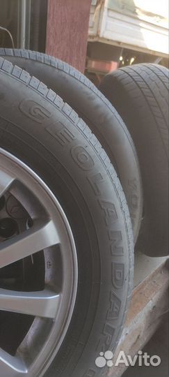 Yokohama Geolandar G033 215/70 R16