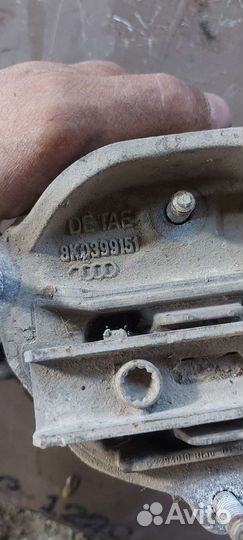 Кронштейна АКПП на Audi A5