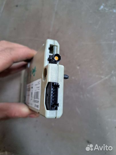 Усилитель антенны BMW F01