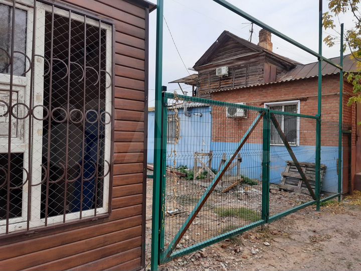 Павильон 50 м² с участком 600 метров