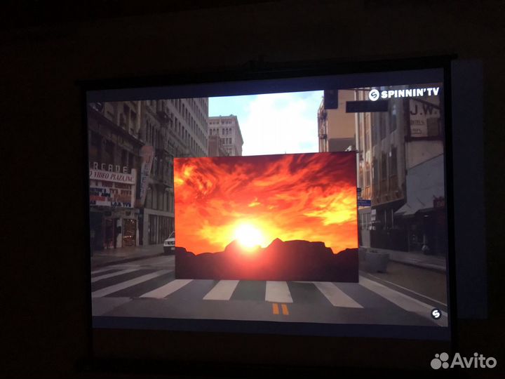 Аренда проектора с экраном