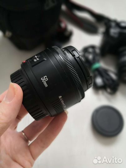 Зеркальный фотоаппарат canon 1000d