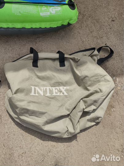 Надувная лодка Intex Challenger K2