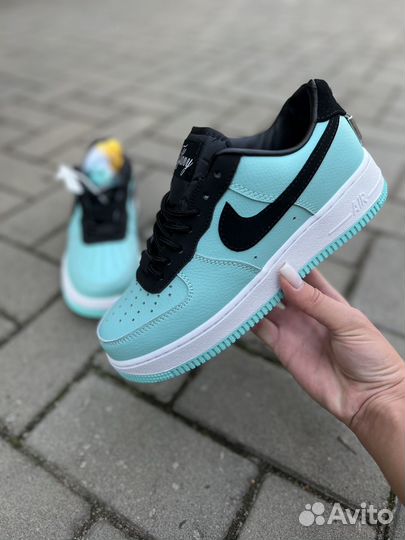 Кроссовки Nike Tiffany новые размер 38