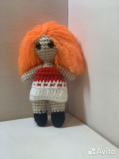 Вязаные игрушки кукла