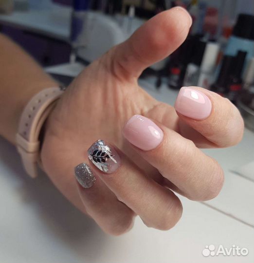 Маникюр и педикюр