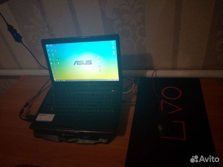 Ноутбук asus