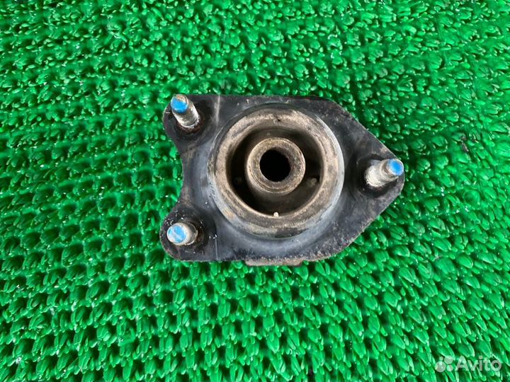 Подушка кузова Infiniti Qx56, Qx80