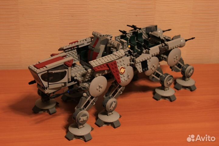 Lego Star Wars 10195 Republic Dropship with AT-OT