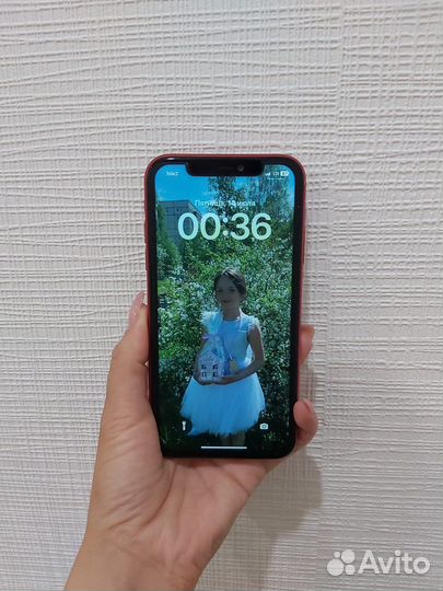 iPhone 11 64gb red
