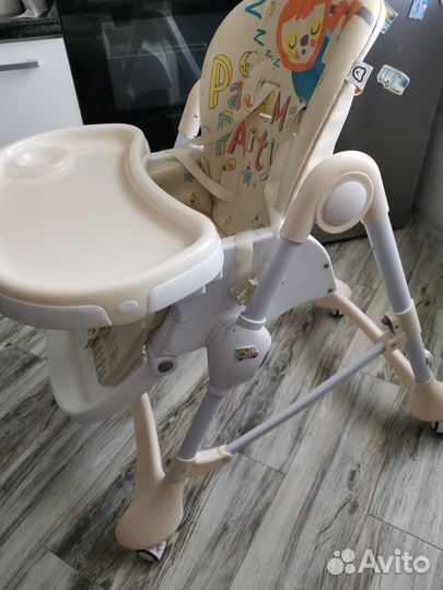 Стульчик для кормления babyton