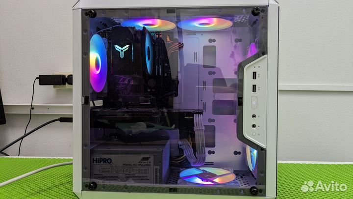 White PC4