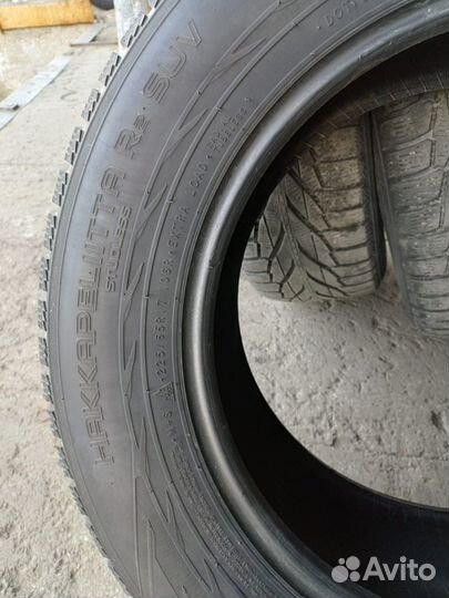 Nokian Tyres Hakkapeliitta R2 SUV 225/65 R17 106R