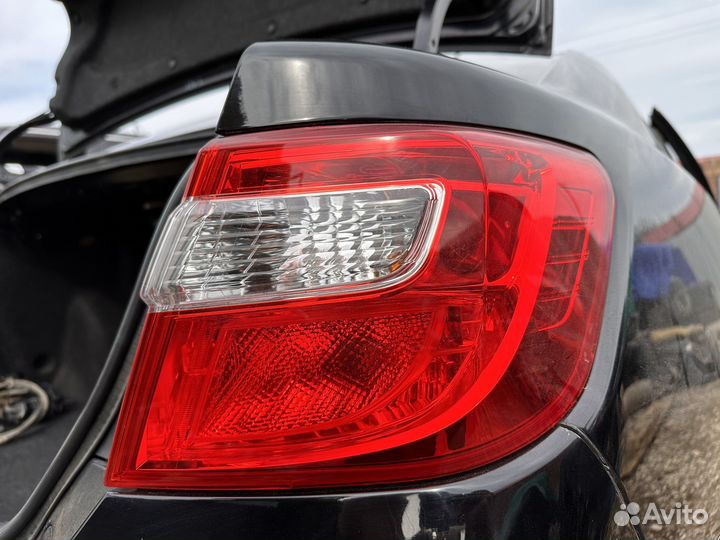 Toyota Camry v50 Фонари задние