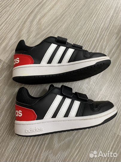 Кроссовки Adidas 29