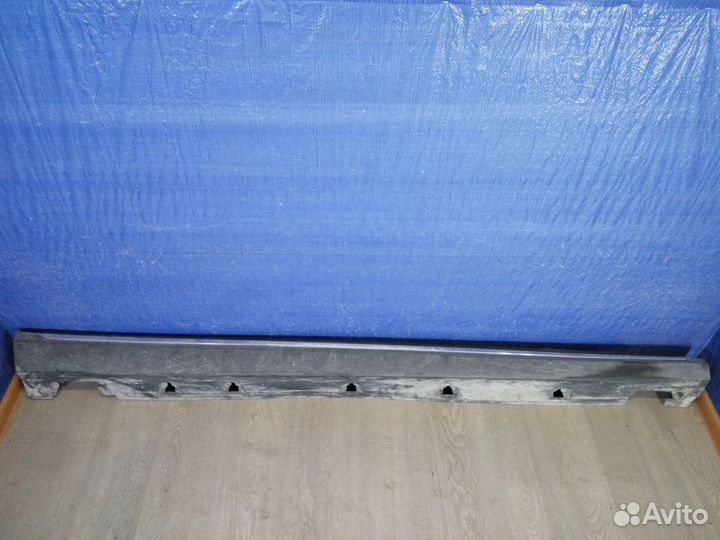 Накладка порога правого Mercedes-Benz GL-klasse