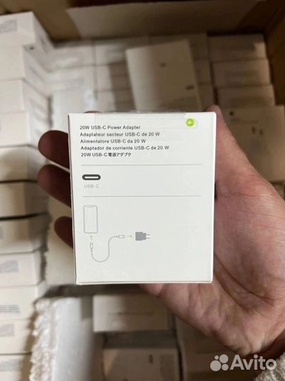 Блок зарядки Apple type-c 20w новый