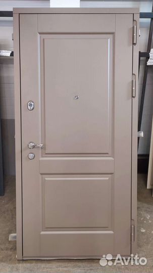 Дверь входная металлическая