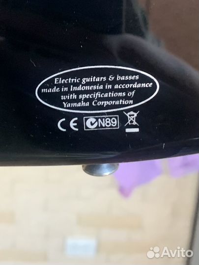 Бас гитара yamaha