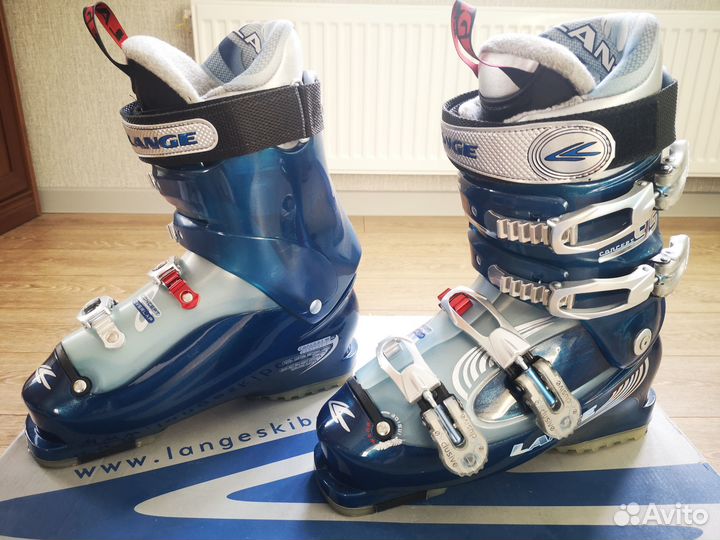 Горнолыжные ботинки женские Lange