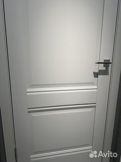 Двери межкомнатные светло серые Пилот steel